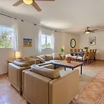 Bilou Villa Aigües