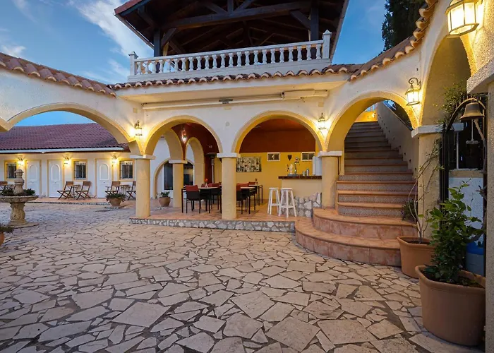 Bilou Villa *